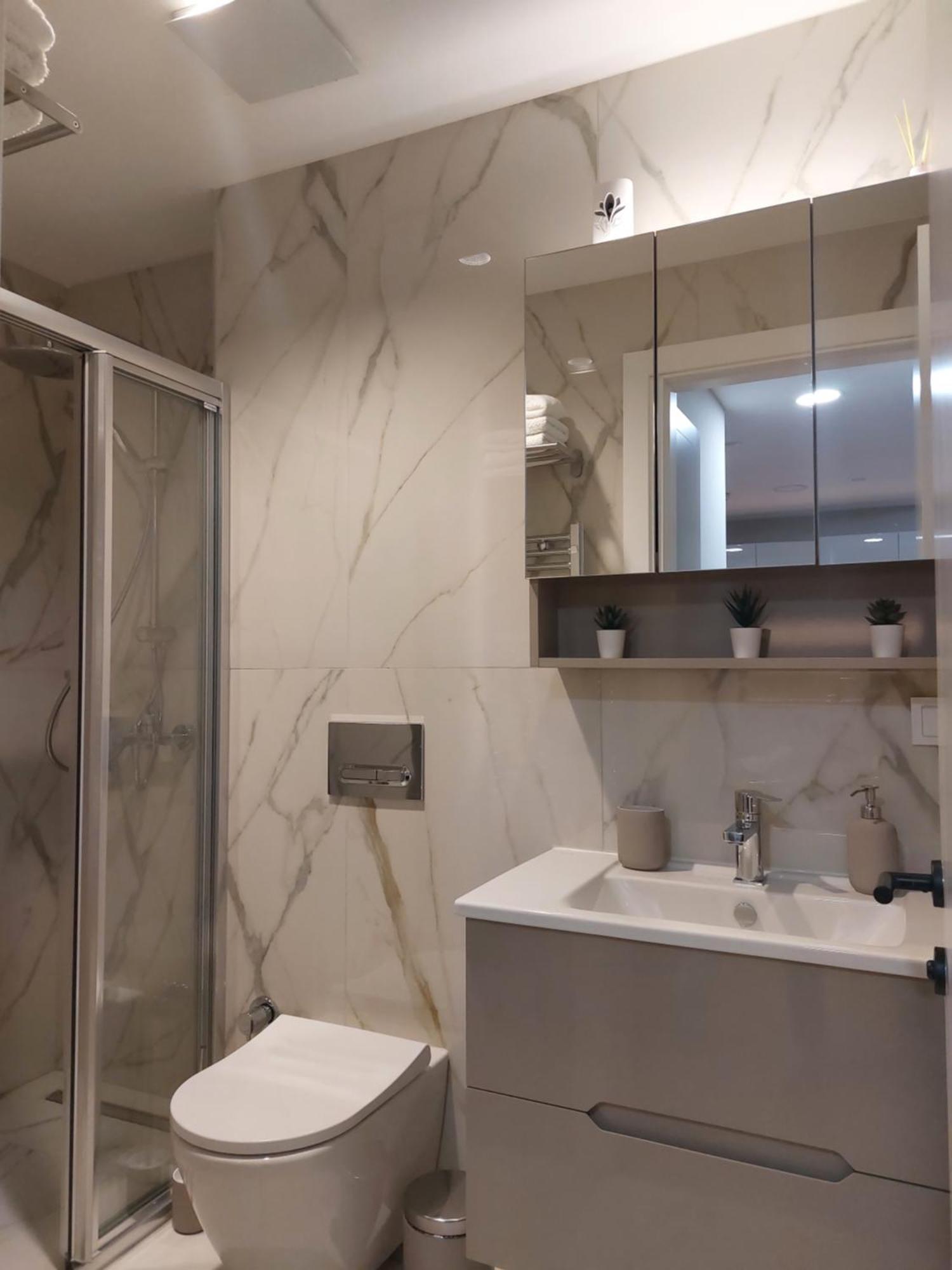 Divine 69 Luxury Apartment, Skopje City - Center, Diamond Residences, Free Parking Bagian luar foto